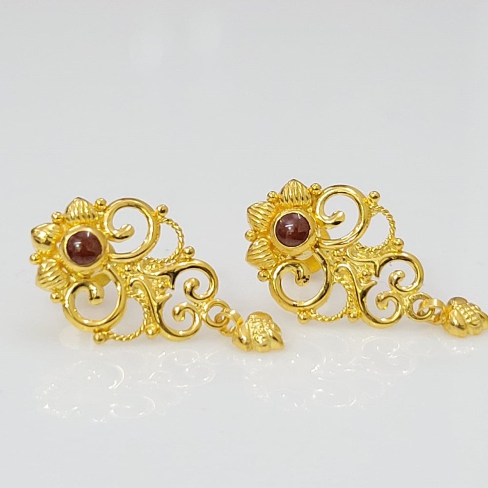 18k Yellow Gold Daily Wear Modern Earrings