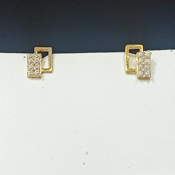 18CT Gold Classic Design Hallmark Earring 