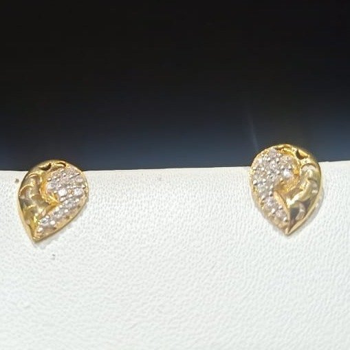 18CT Gold Hallmark Leaves Small Design Earring 